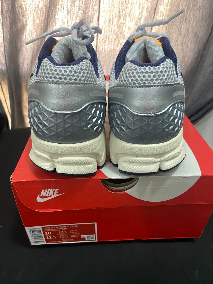 Nike Zoom Vomero 5 - Image 4
