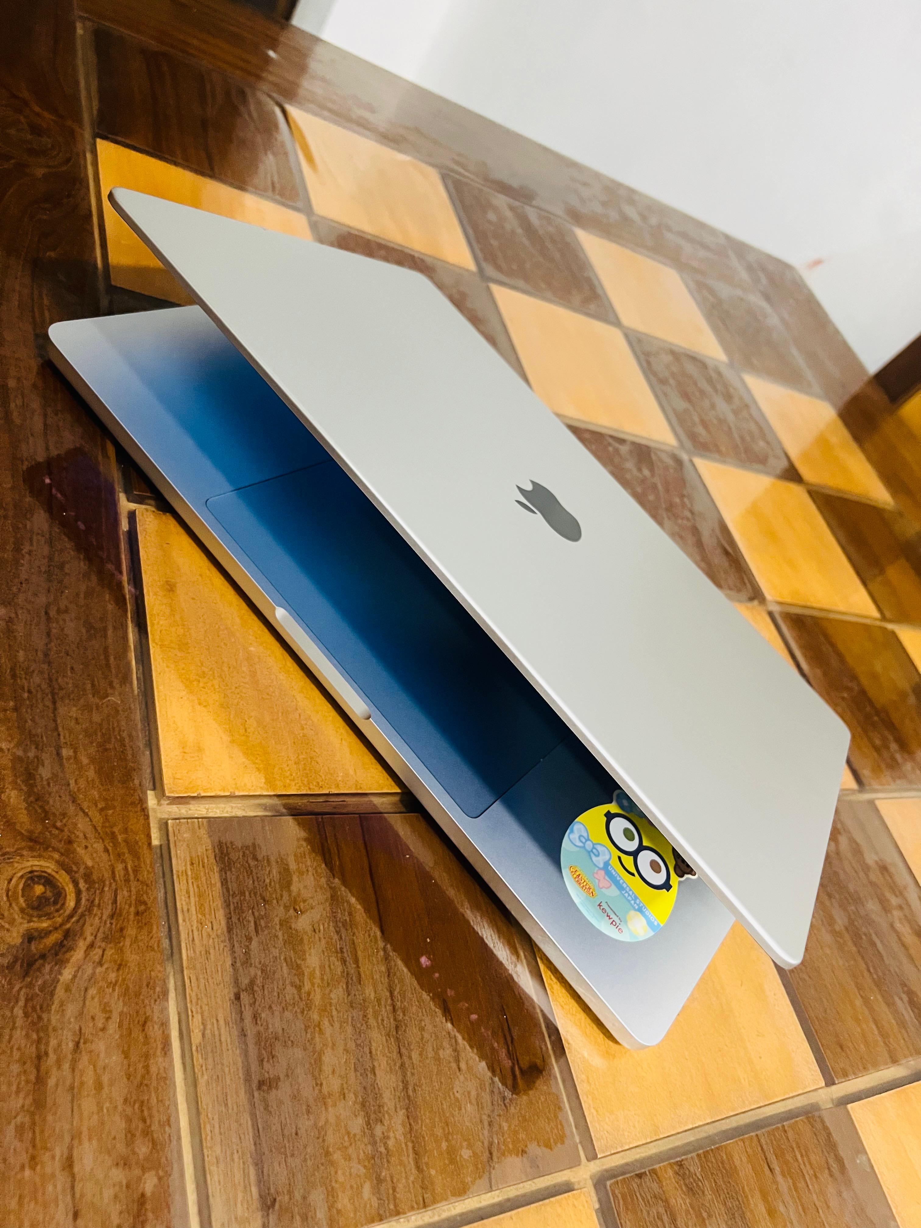 MacBook Pro 16" (2023) – M2 Pro | 16GB RAM | 1TB SSD | 96% Battery - Image 6