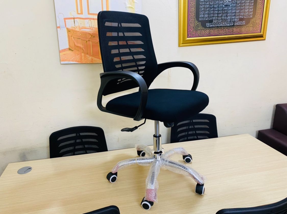 Used office furniture buy and sell 55157083 - Image 8