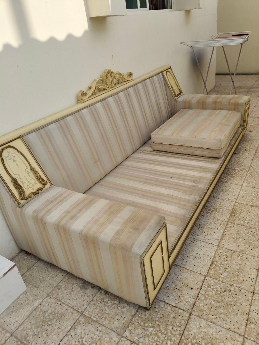Sofa for free - Image 2