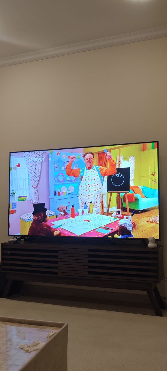 LG 82inch 4K TV 120HZ HDMI 2.1 top of the range! - Image 1