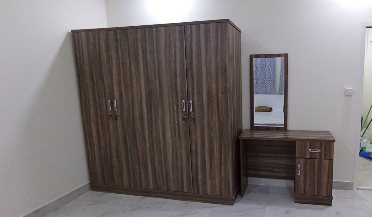 Qatar Airways Furniture available - Image 6