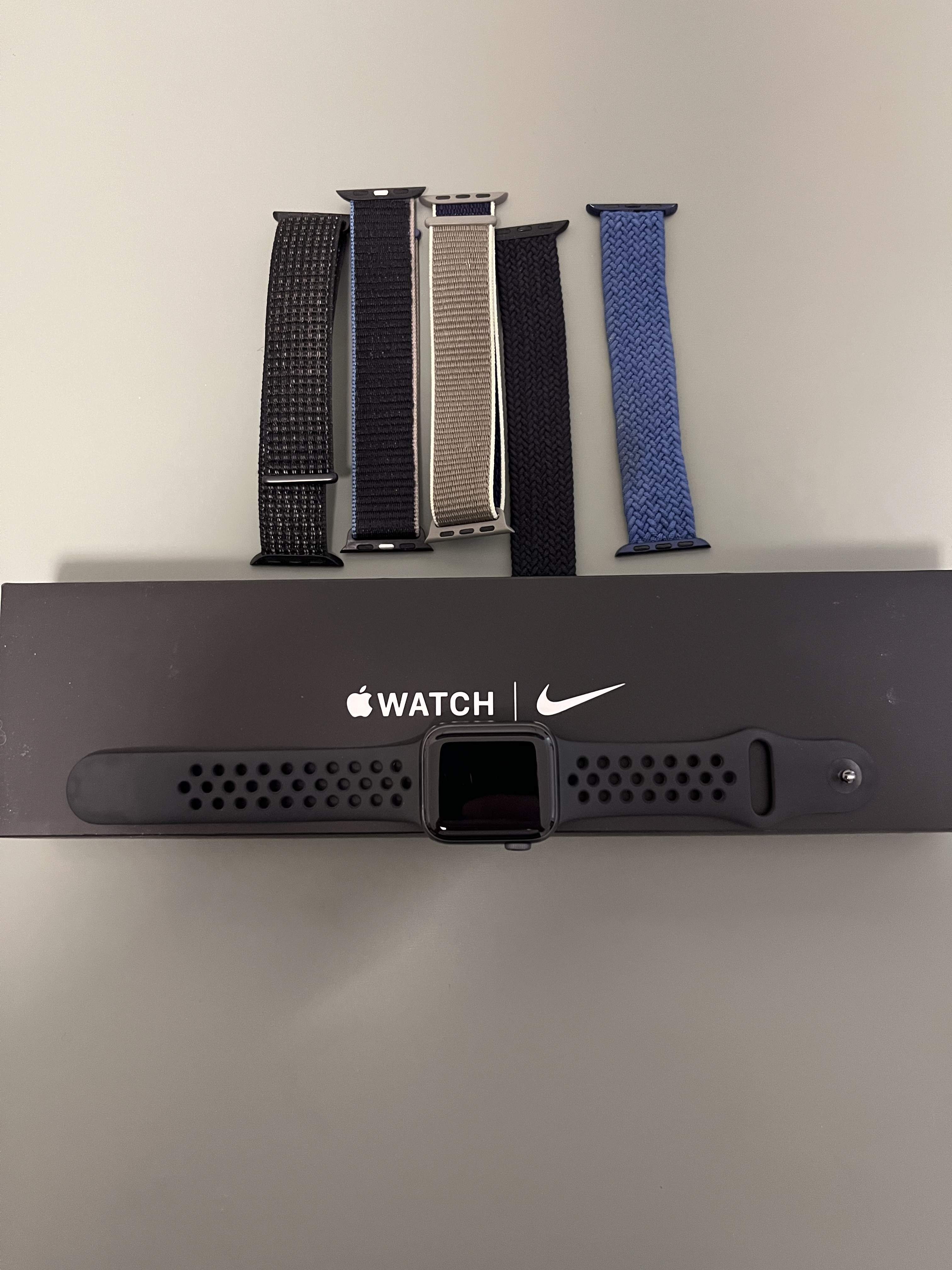 Apple Watch series 6 40mm nike edition - Image 2