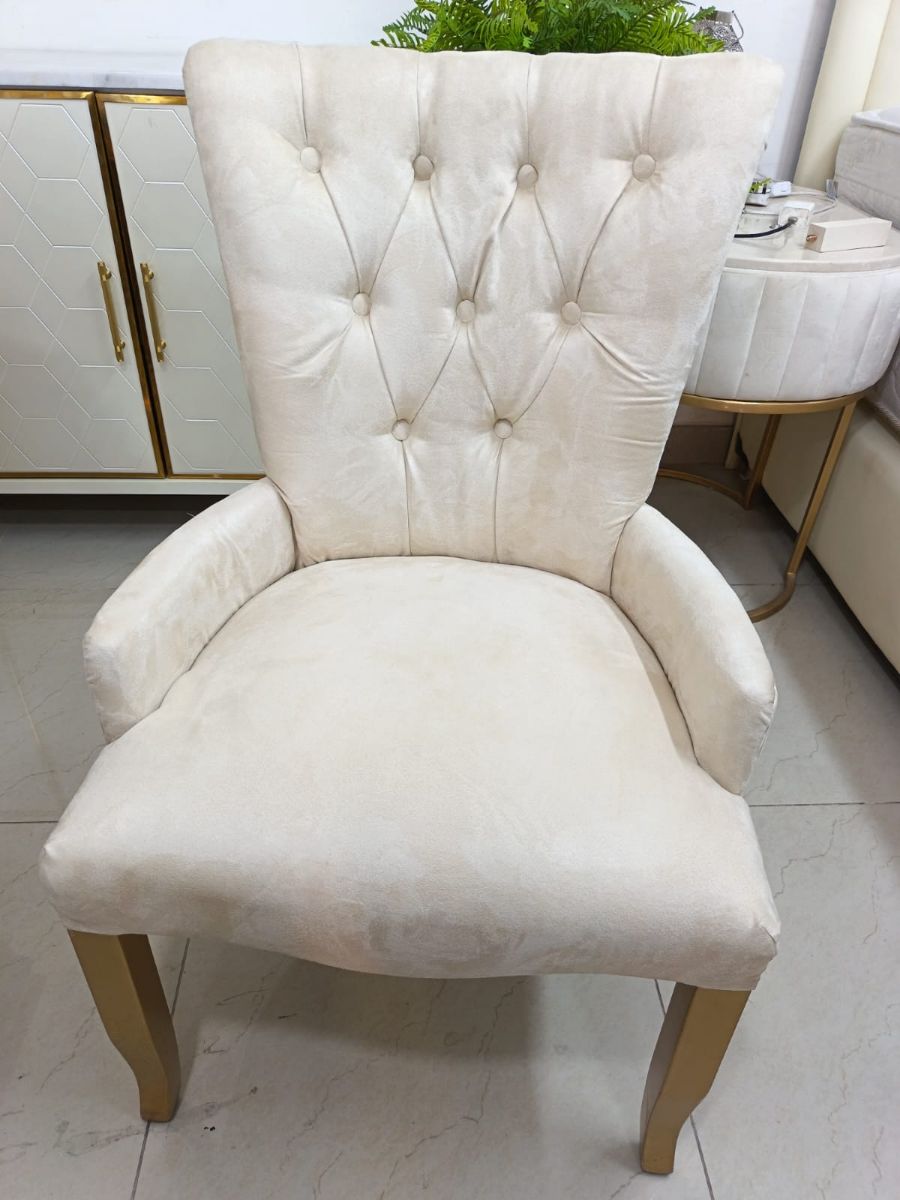 For Sale Midis Brand Daning Table Whit Bup 10 Chair Very Excellent Condition - Image 10