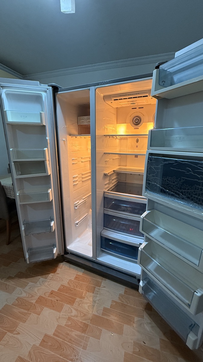 Daewoo 649L fridge / refrigerator  - Image 12