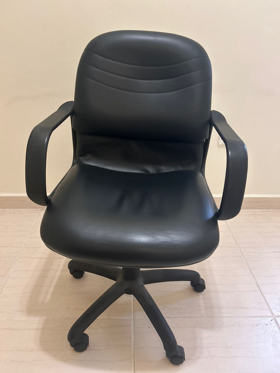 Leather office chair - Image 5