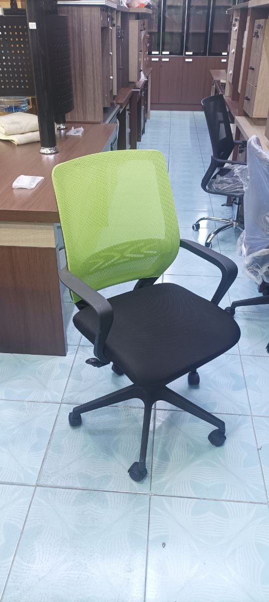Office chair (brand new) - Image 3