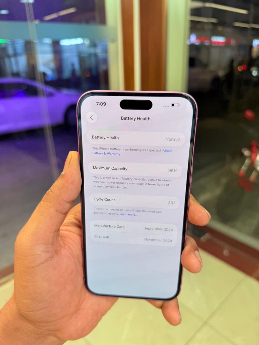 iPhone 16plus pink 
Storage 256gb - Image 3