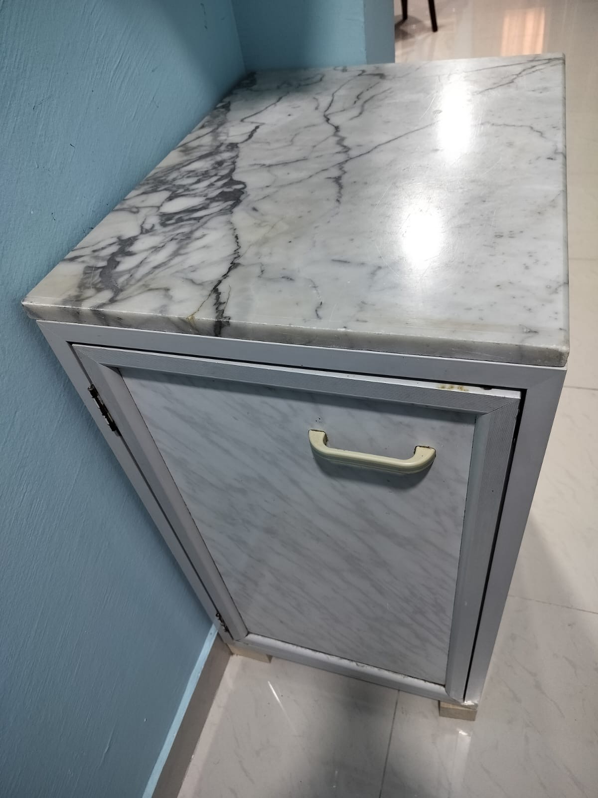 Kitchen  Cabinet  @ 150 QAR - Image 3