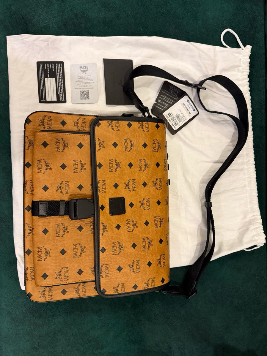 Brand new MCM Laptop bag (Original) - Image 4