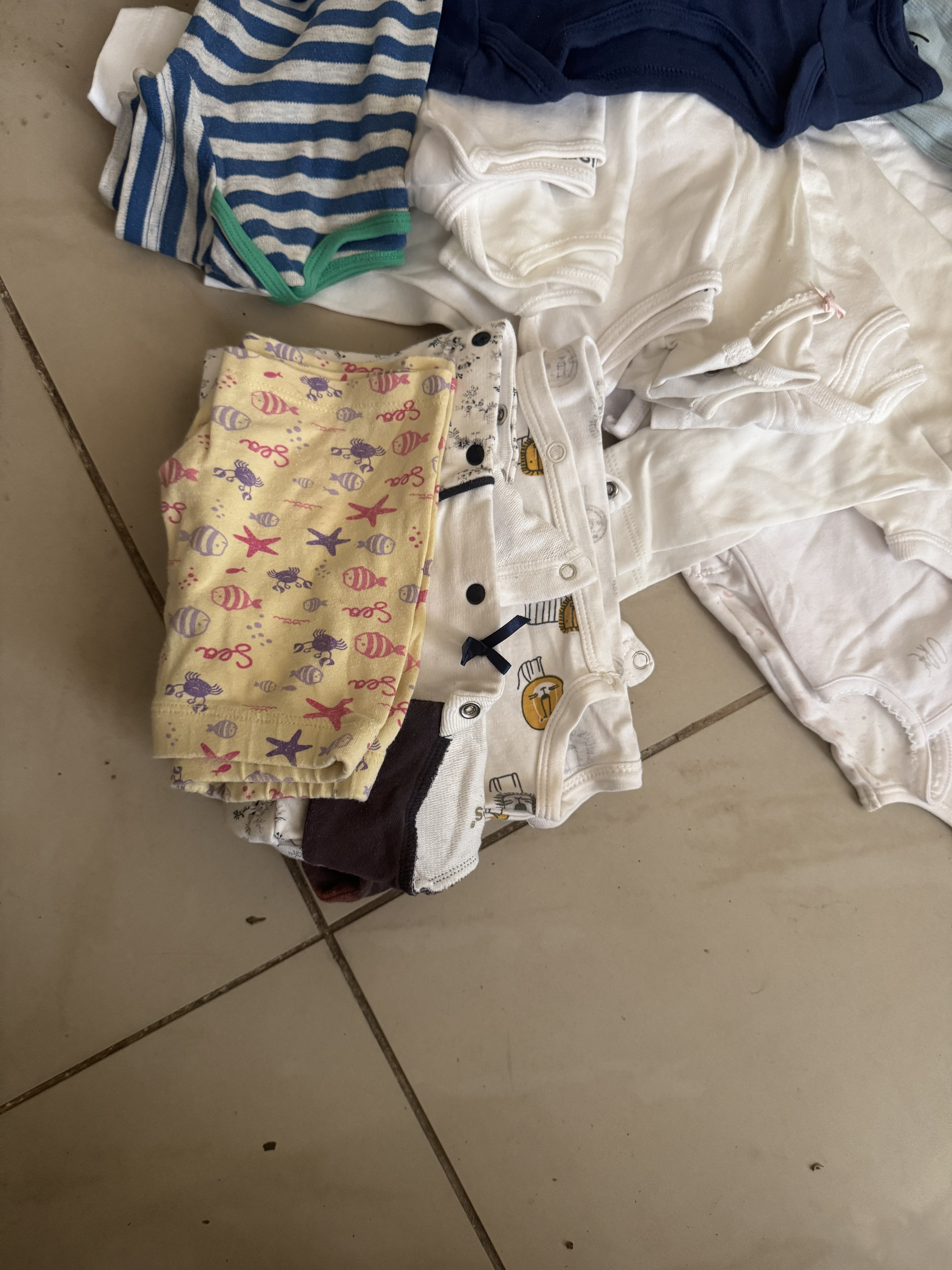 Baby clothes 0-3 months - Image 14
