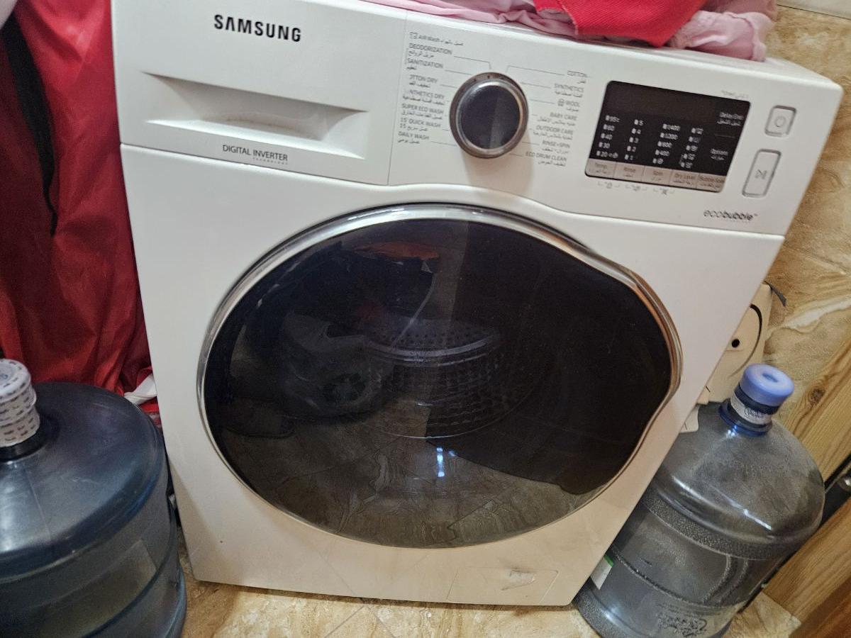 Samsung 2 in 1 Washing machine & dryer - Image 1