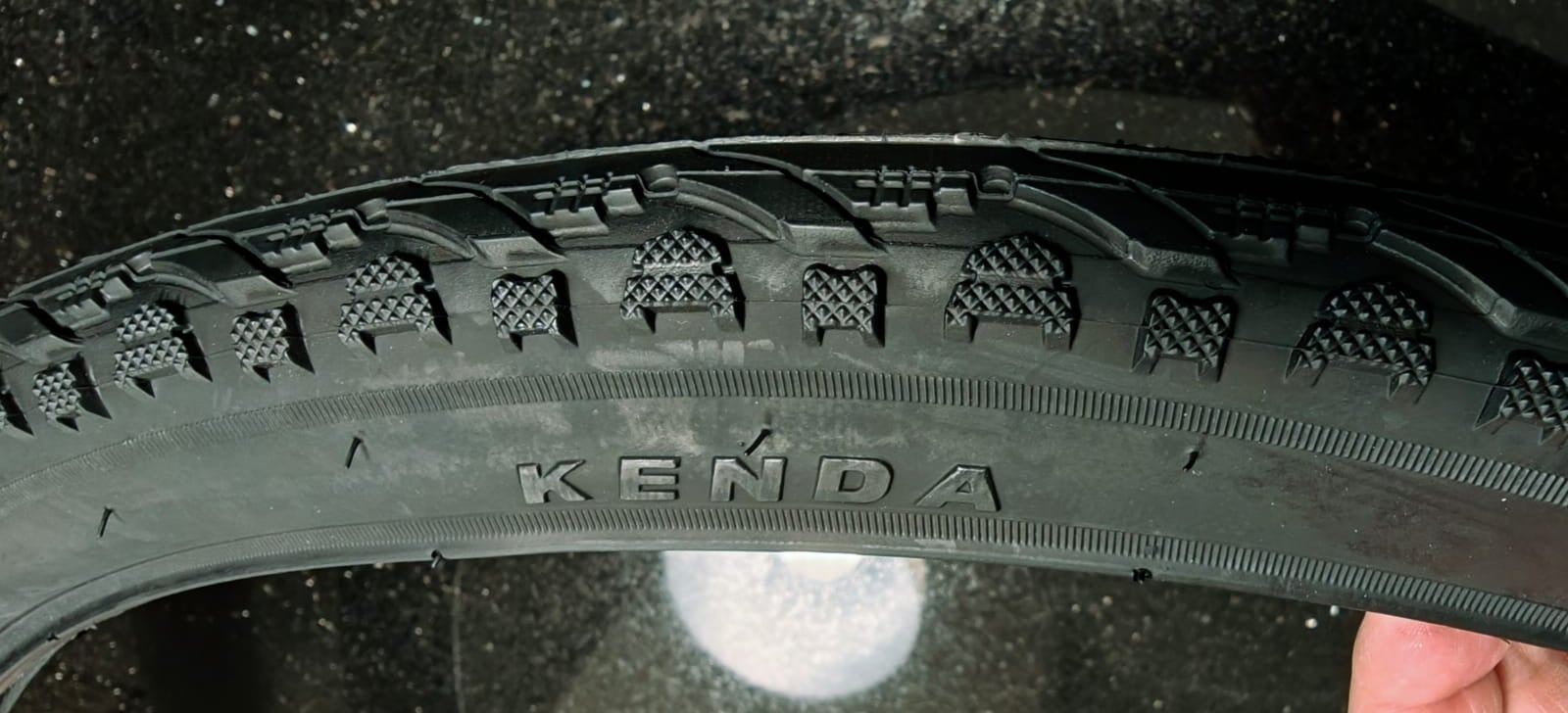 2 x KENDA tyre for bike 700x45C 28"  - Image 4