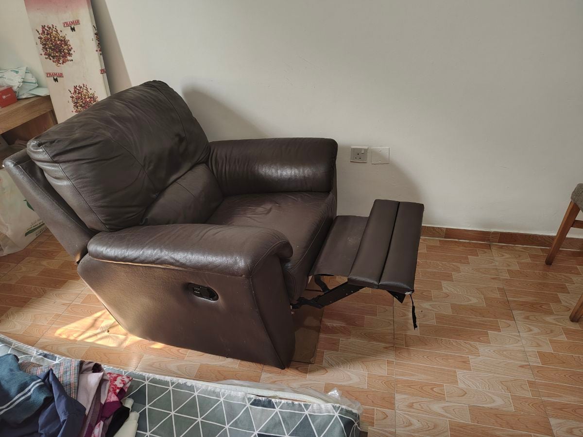 Recliner chair - Image 2
