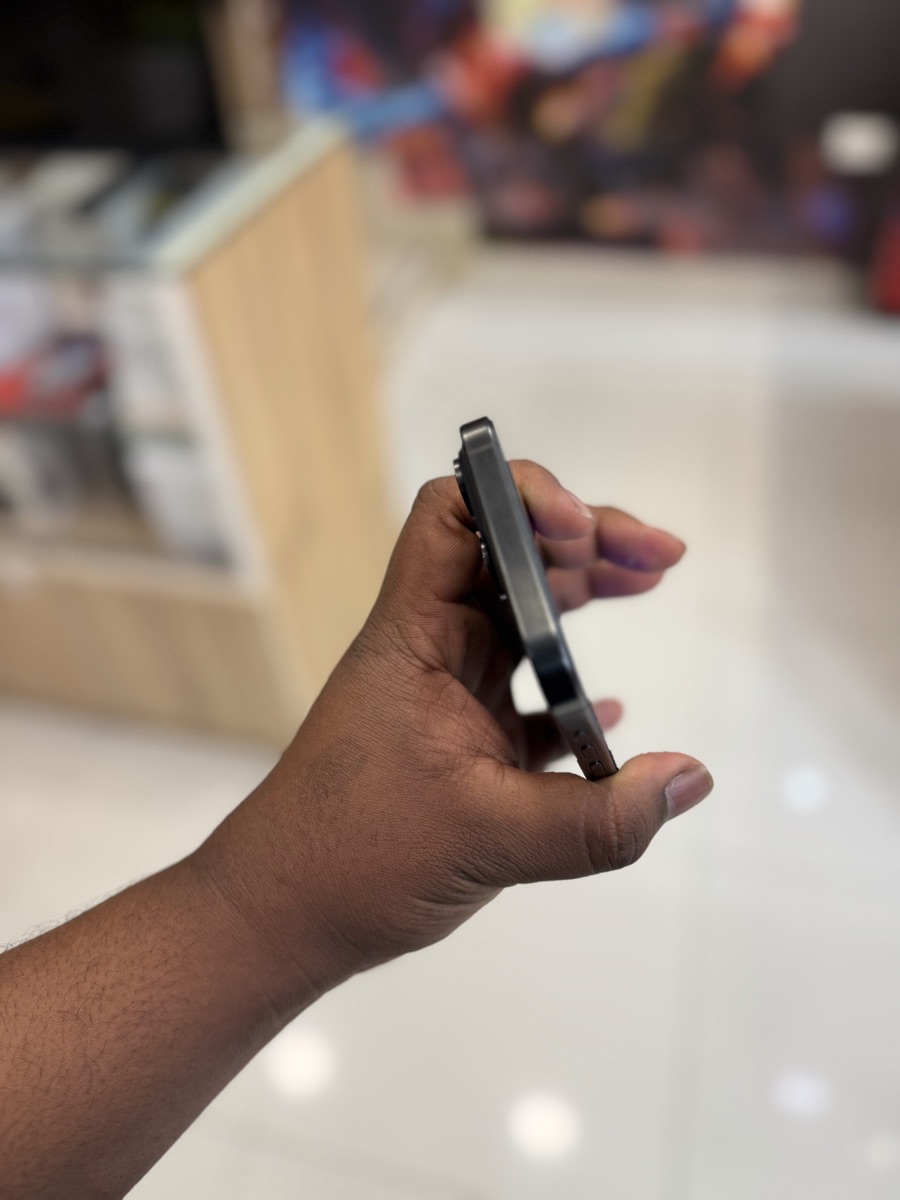 iPhone 15 Pro Max 256 GB - Image 9