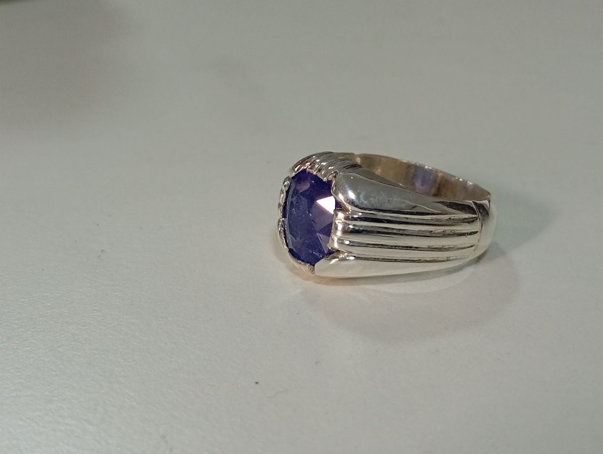 Natural Tanzanite - Image 5