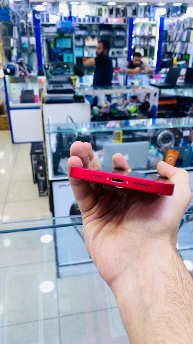 I phone 14 - Image 6