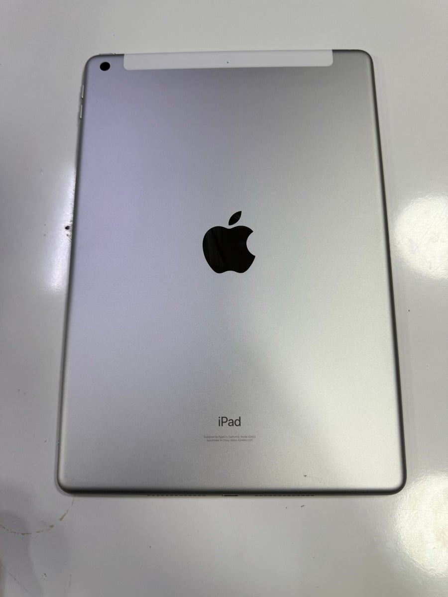 IPad 7th generation - Image 2