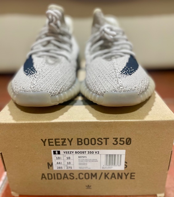 Brand new Yeezys - US mens' size 10.5 - Image 7