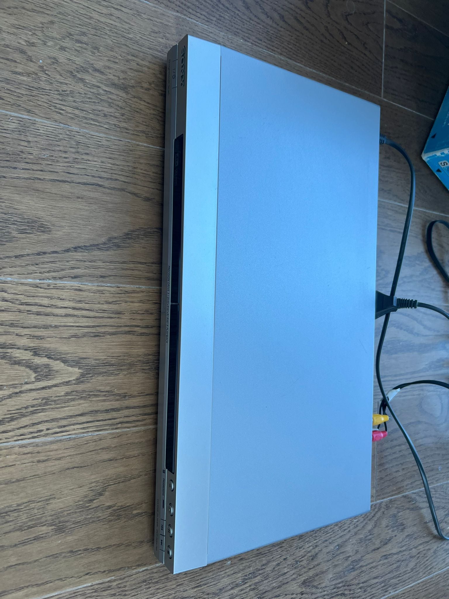 Sony DVD player with remote control box  - Image 2