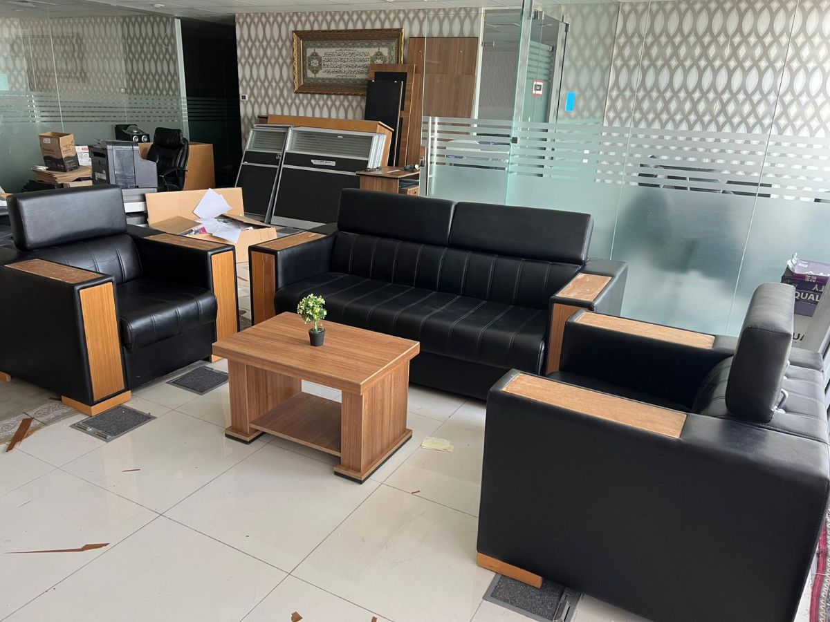 Used office desk study table metting table reception workstation sofa buy sell - Image 14