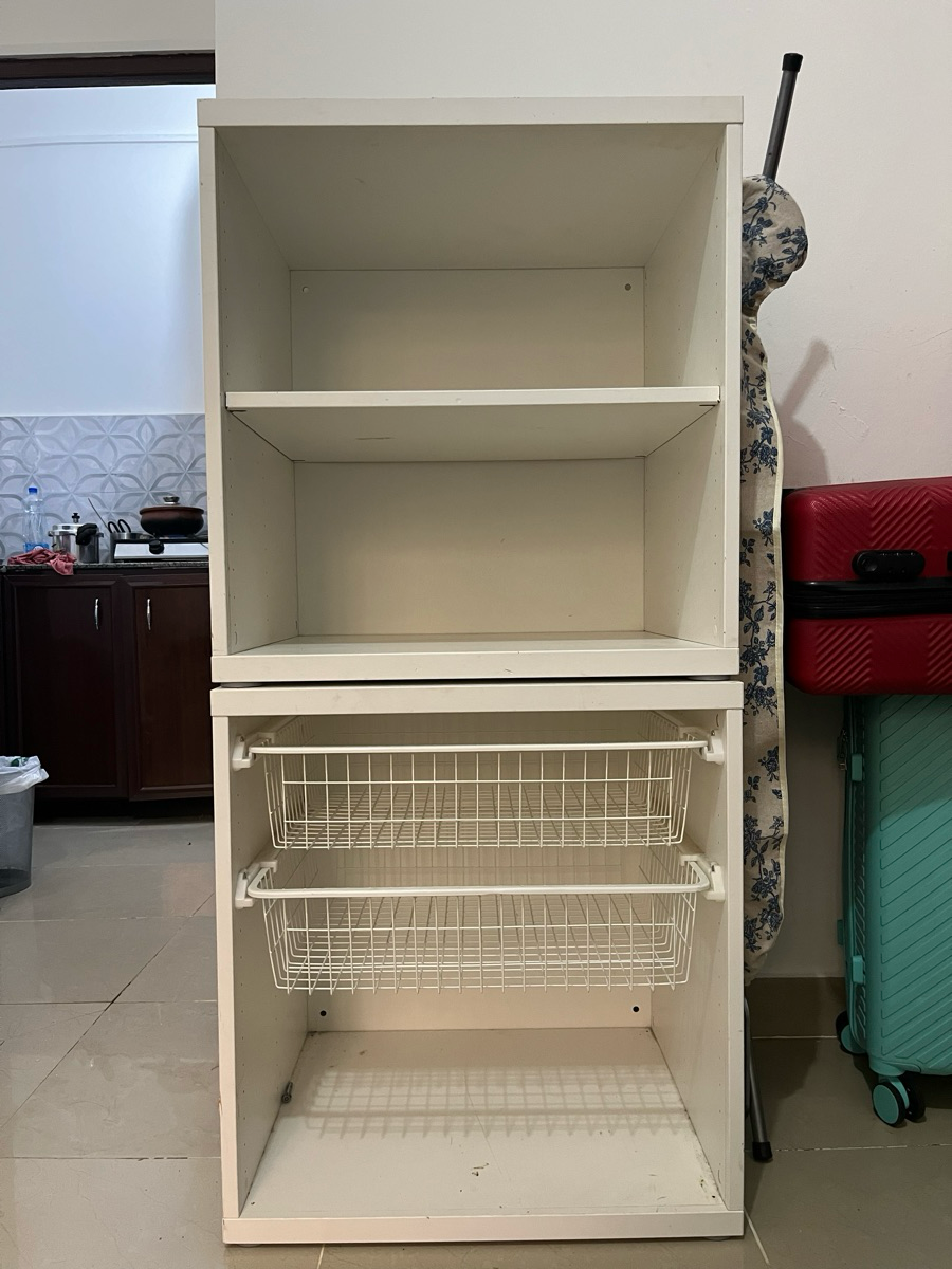 storage cabin - Image 3