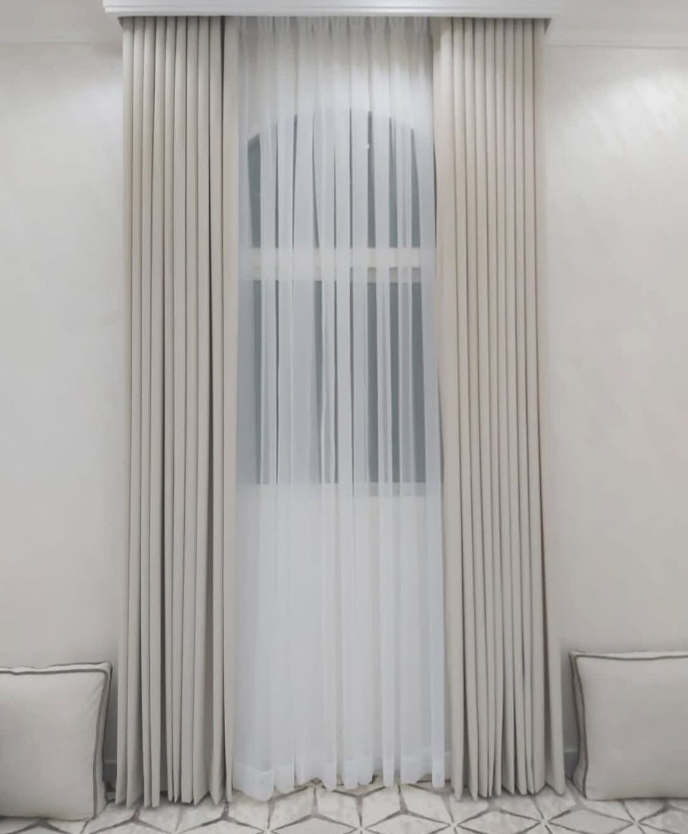 Curtain and sofa carpet - Image 2