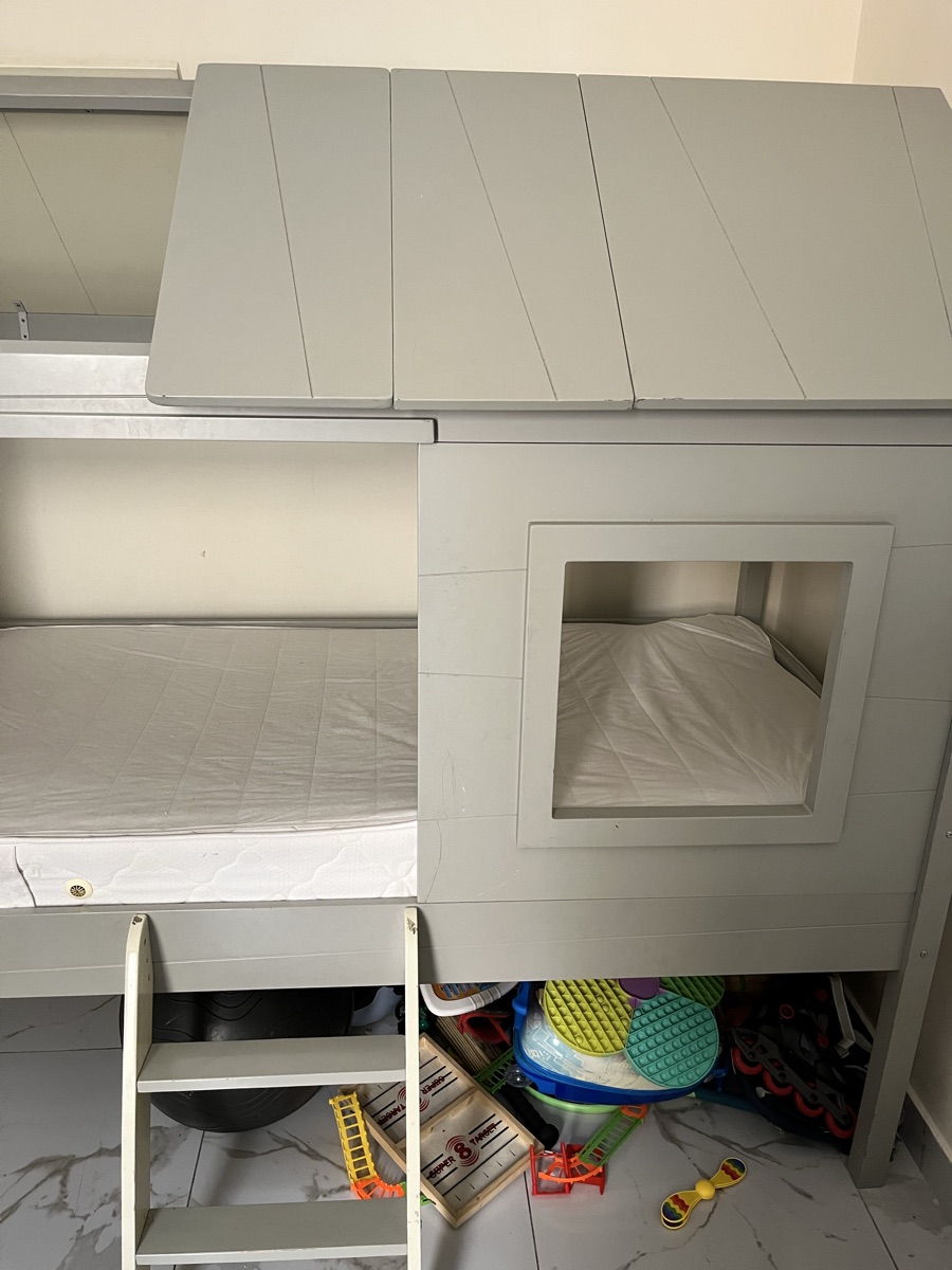Children’s Tree House Bed – Great Condition - Image 4
