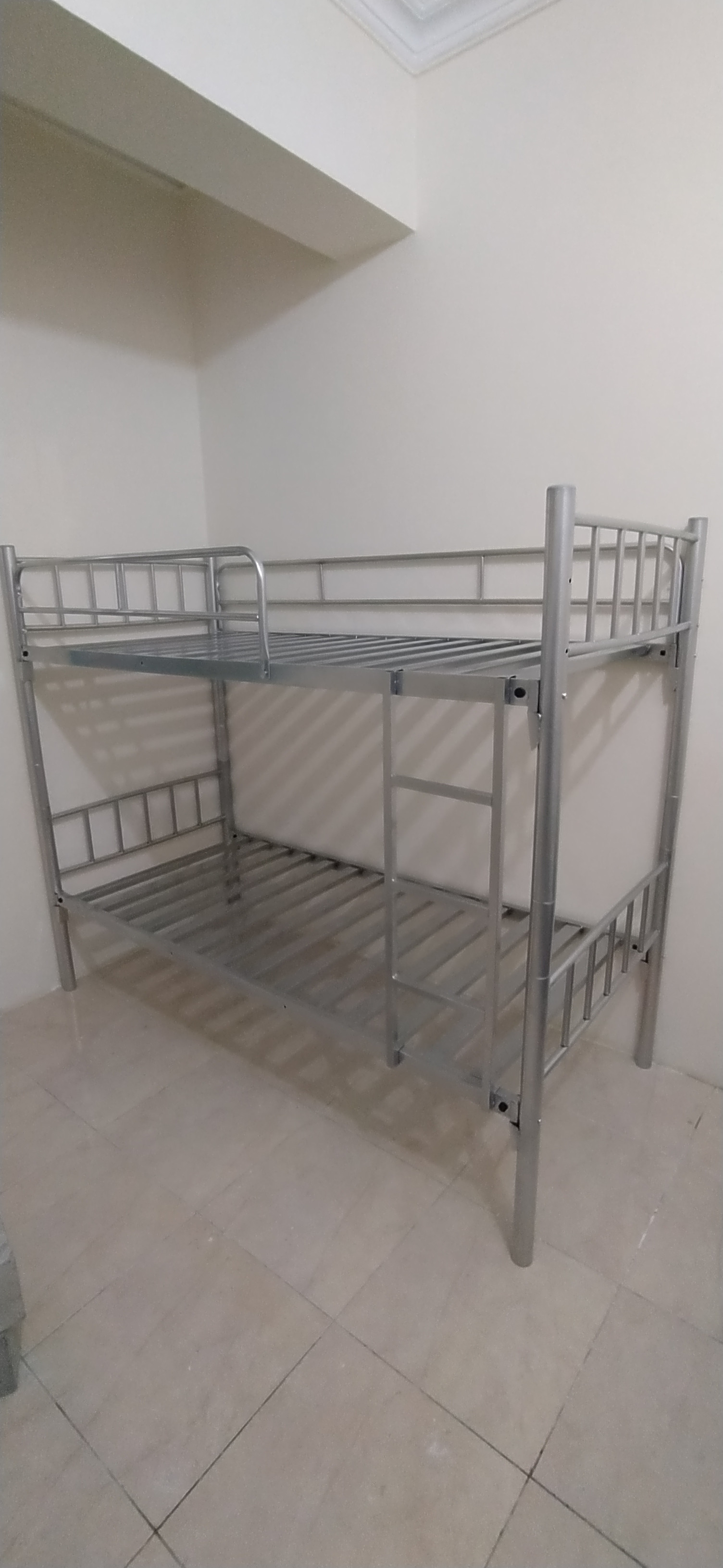 Heavy-Duty Steel Bunk Bed | سرير طابقين قوي ومتين - Image 6