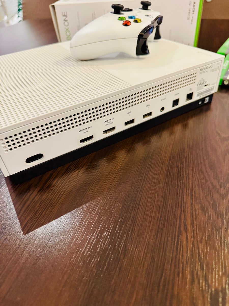 Xbox one S 1TB - Image 15
