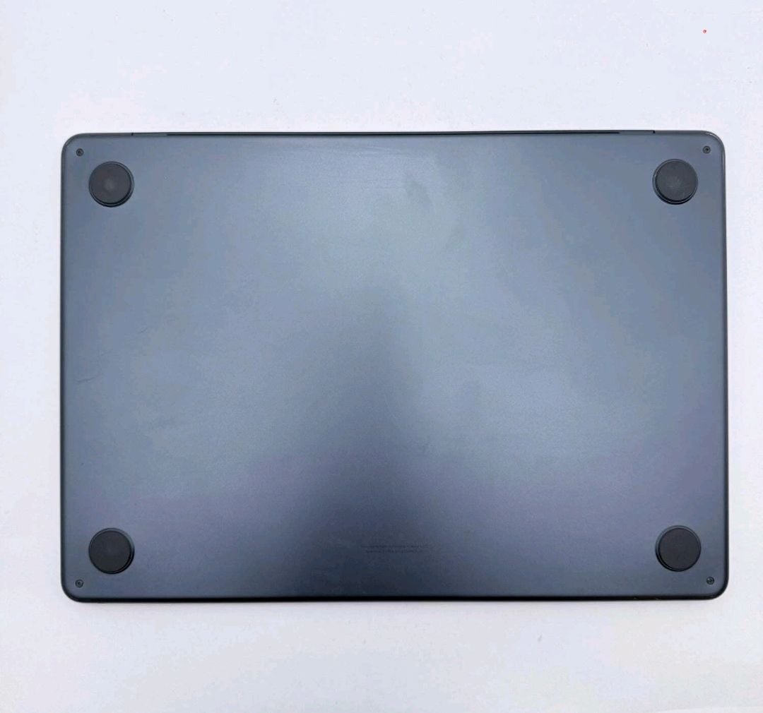 Apple Macbook air M3 - Image 2