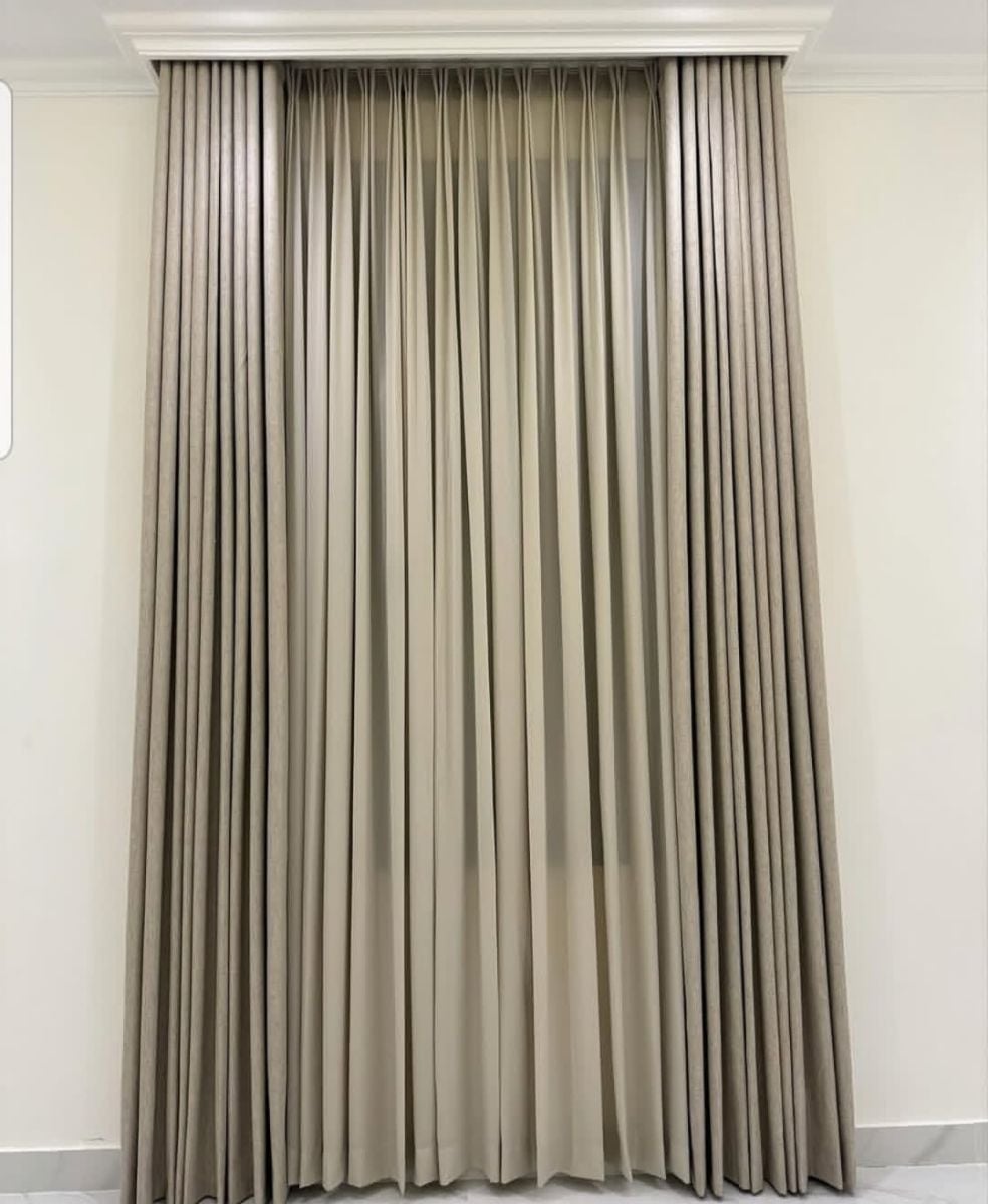 Curtain and sofa carpet - Image 5