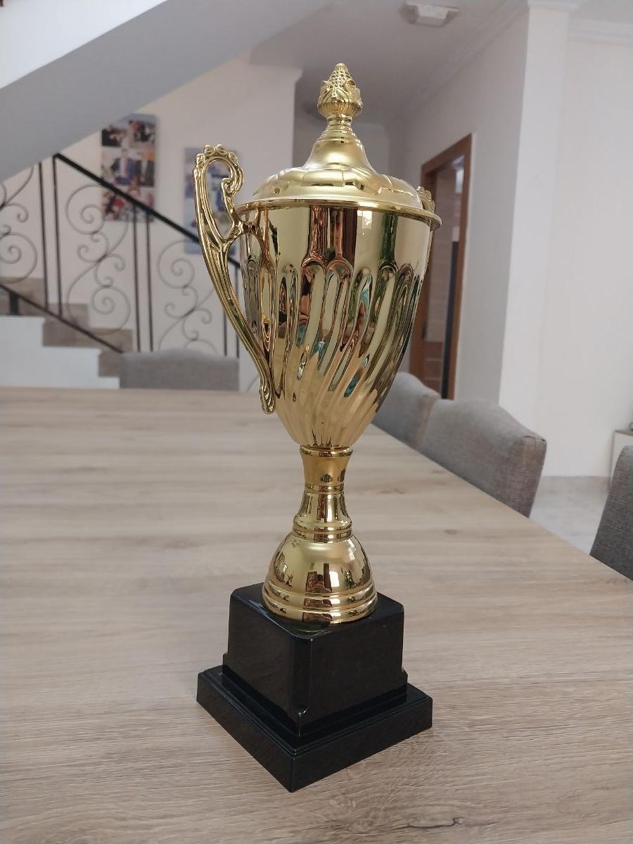 Football trophie - Image 2
