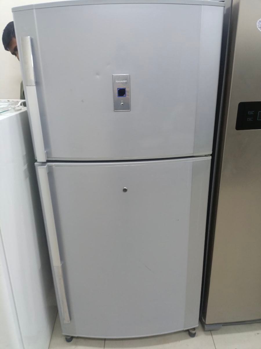 Sharp refrigerator - Image 1