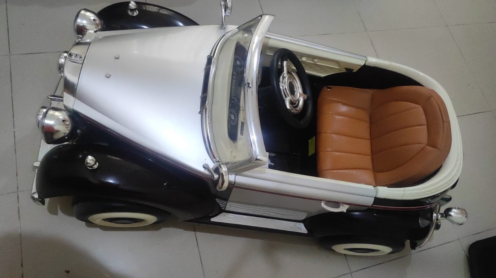 Rolls Royce Toy Car For Sale-Good Condition - Image 1