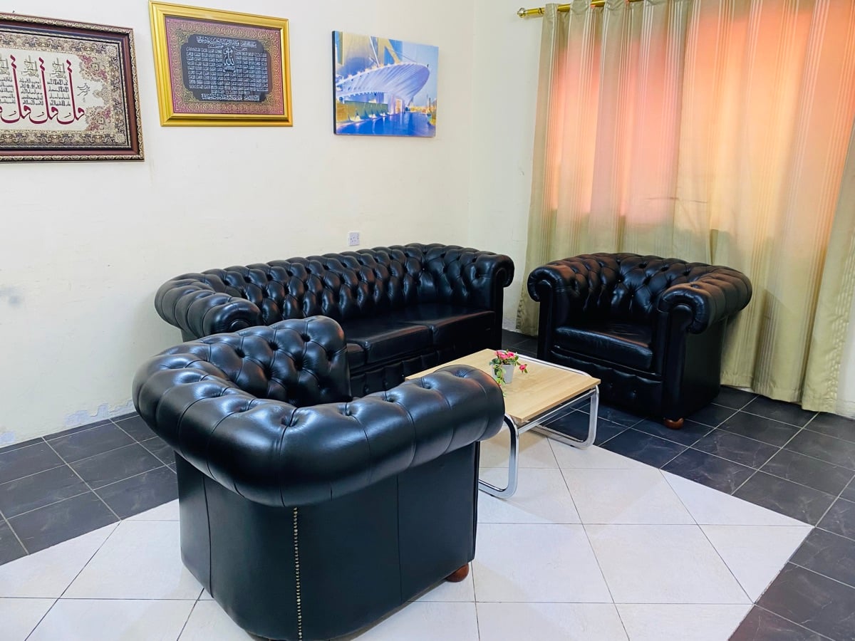 Used Herman millar chairs for sale-55483052 - Image 2