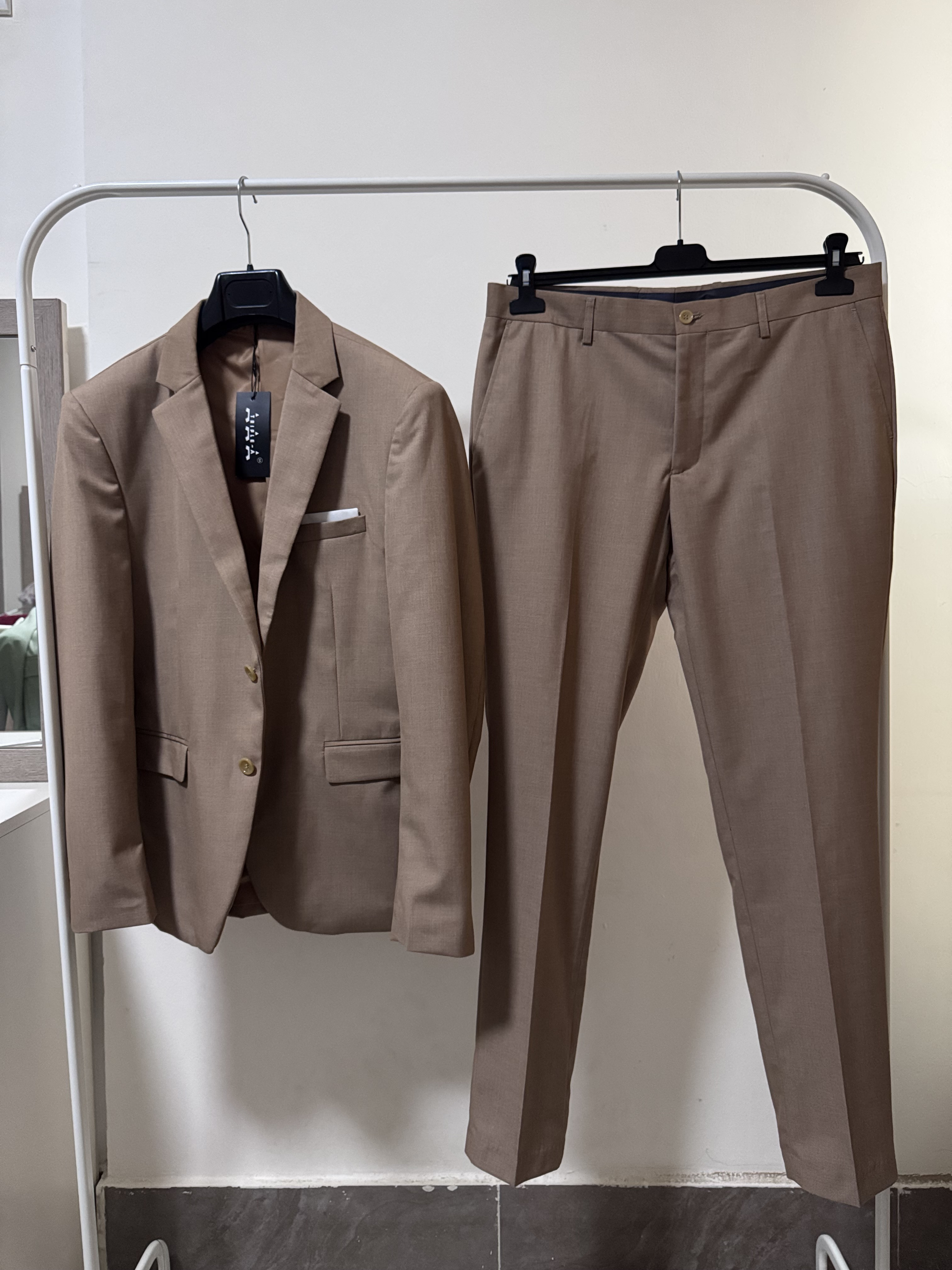 *NEW* 2 piece male suits - Image 4