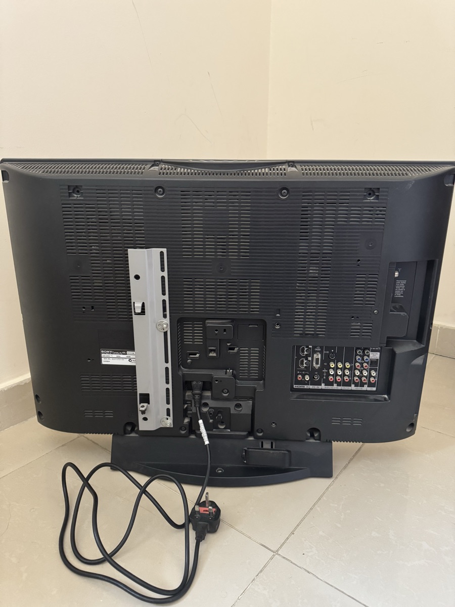 Sony TV Bravia V series - Image 3