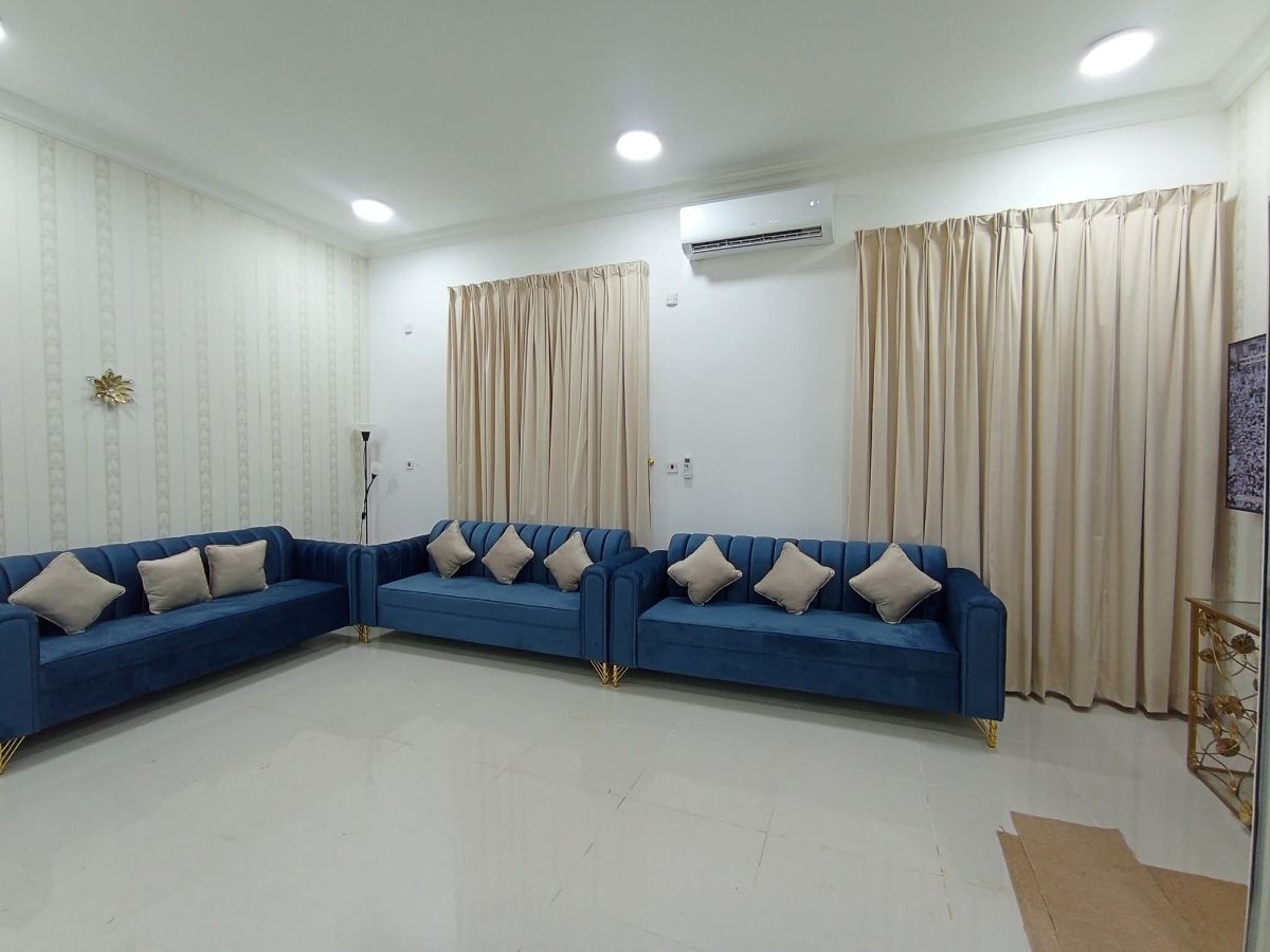 Curtain and sofa - Image 13