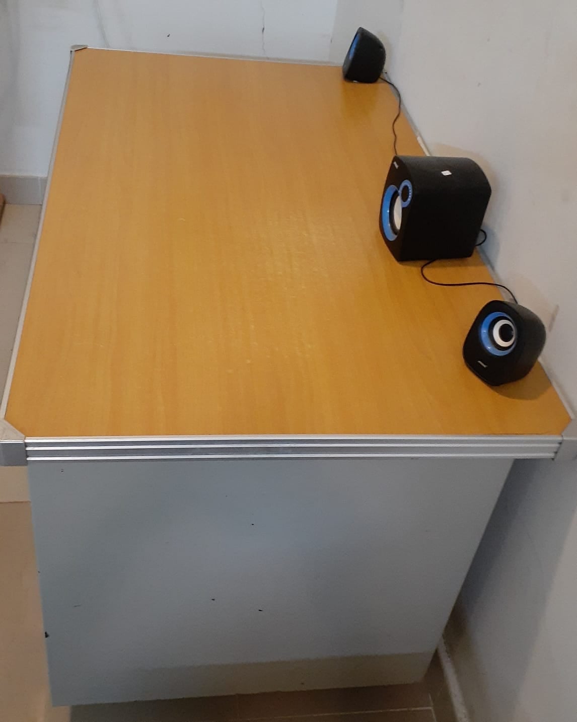  Cot/Bed / Majlis / Study Table / Chair  - Image 8