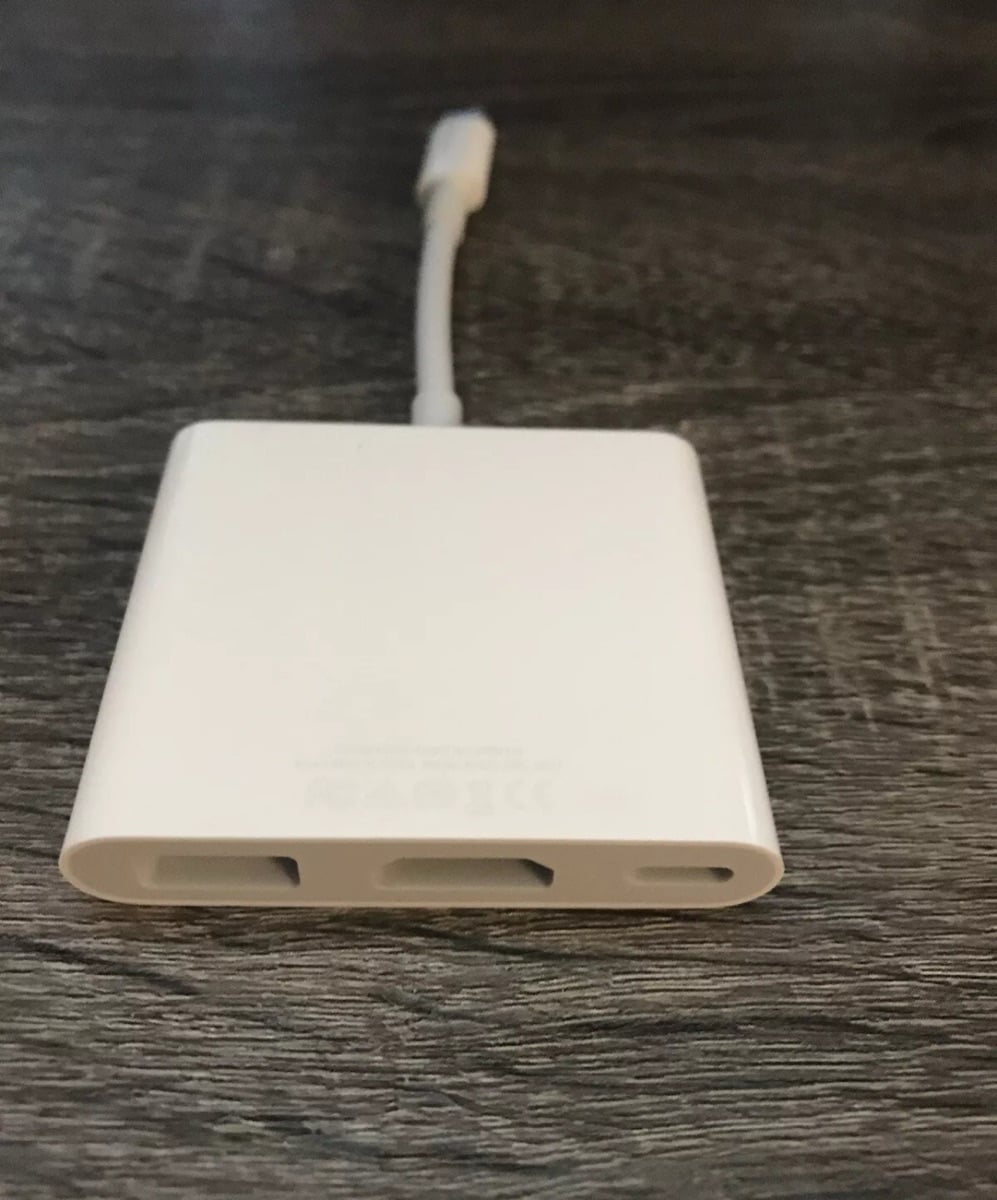 Apple USB-C Digital AV Multiport Adapter - Image 2