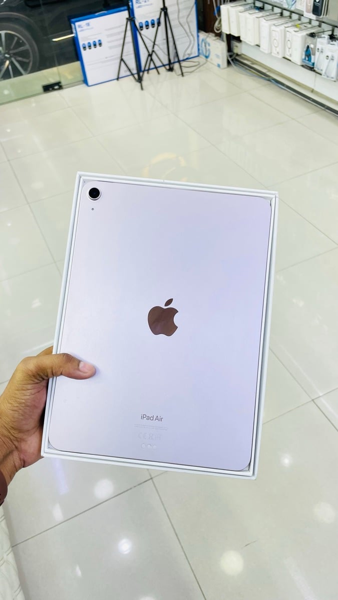 iPad Air 5th generation - Image 2