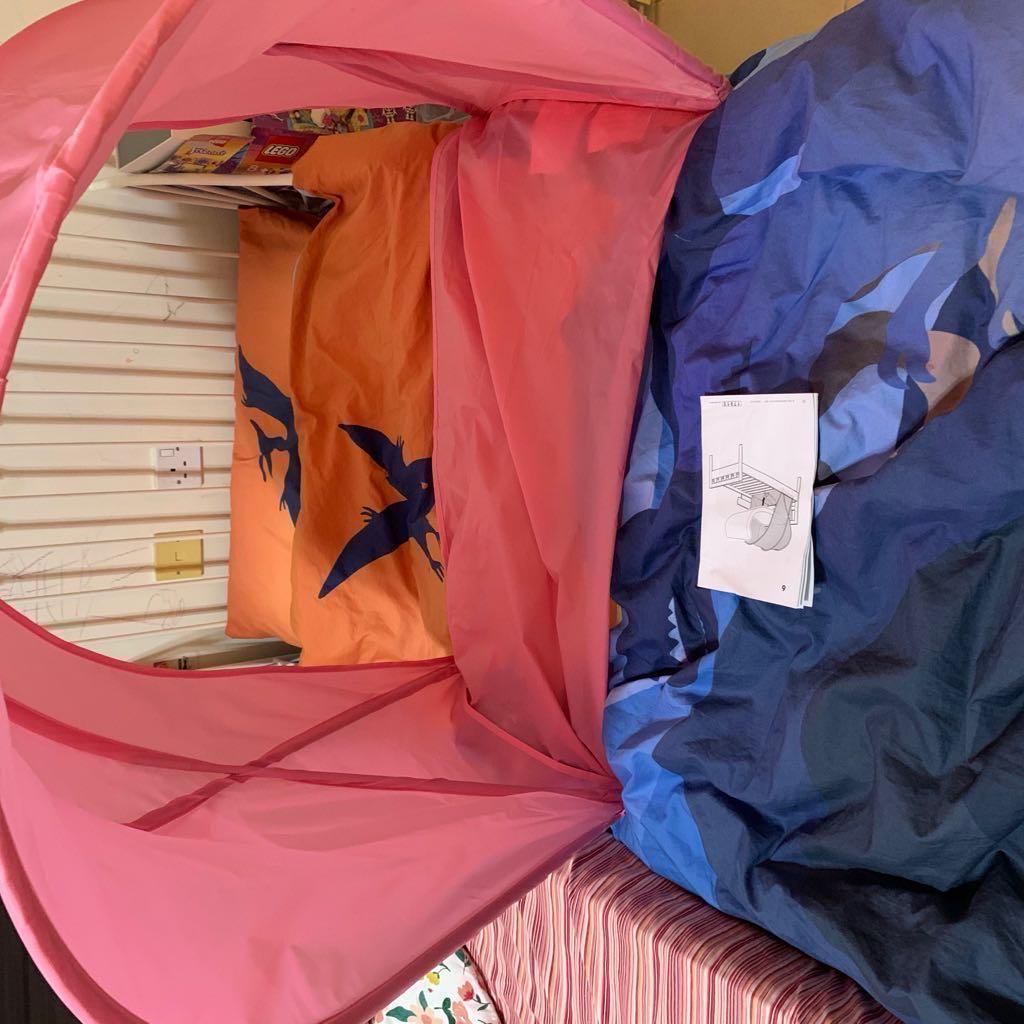 Kids bed frame and tent from IKEA - Image 4