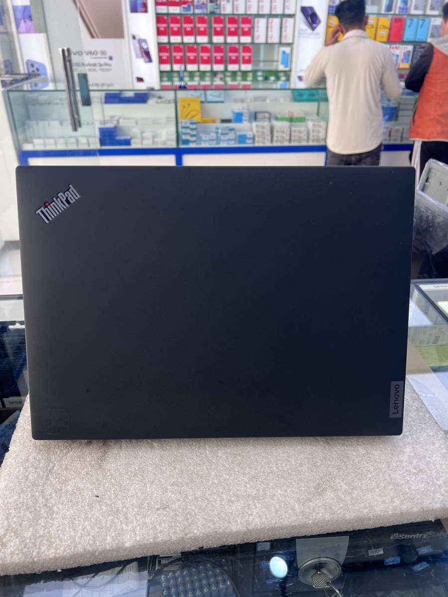 Lenovo ThinkPad T14 Touch - Image 9