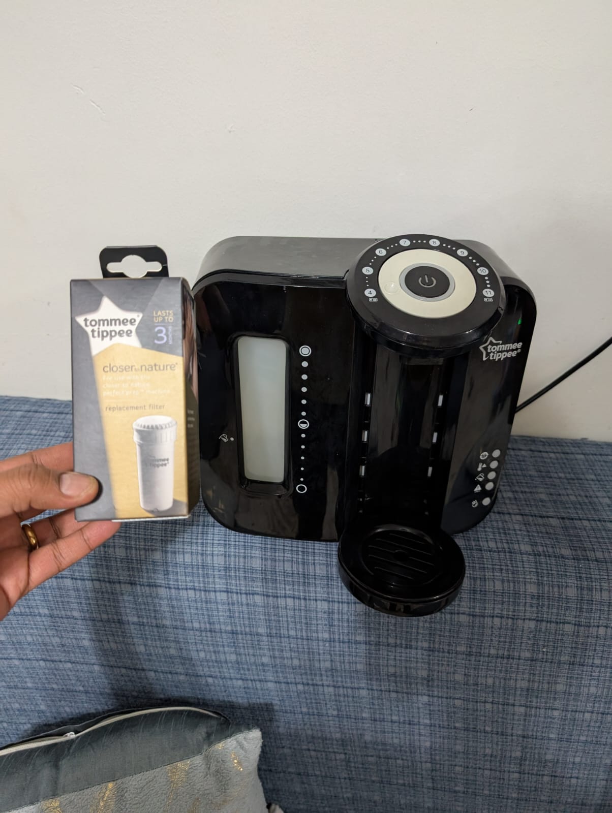 Tommee tippee milk bottle preparation electric machine  - Image 2