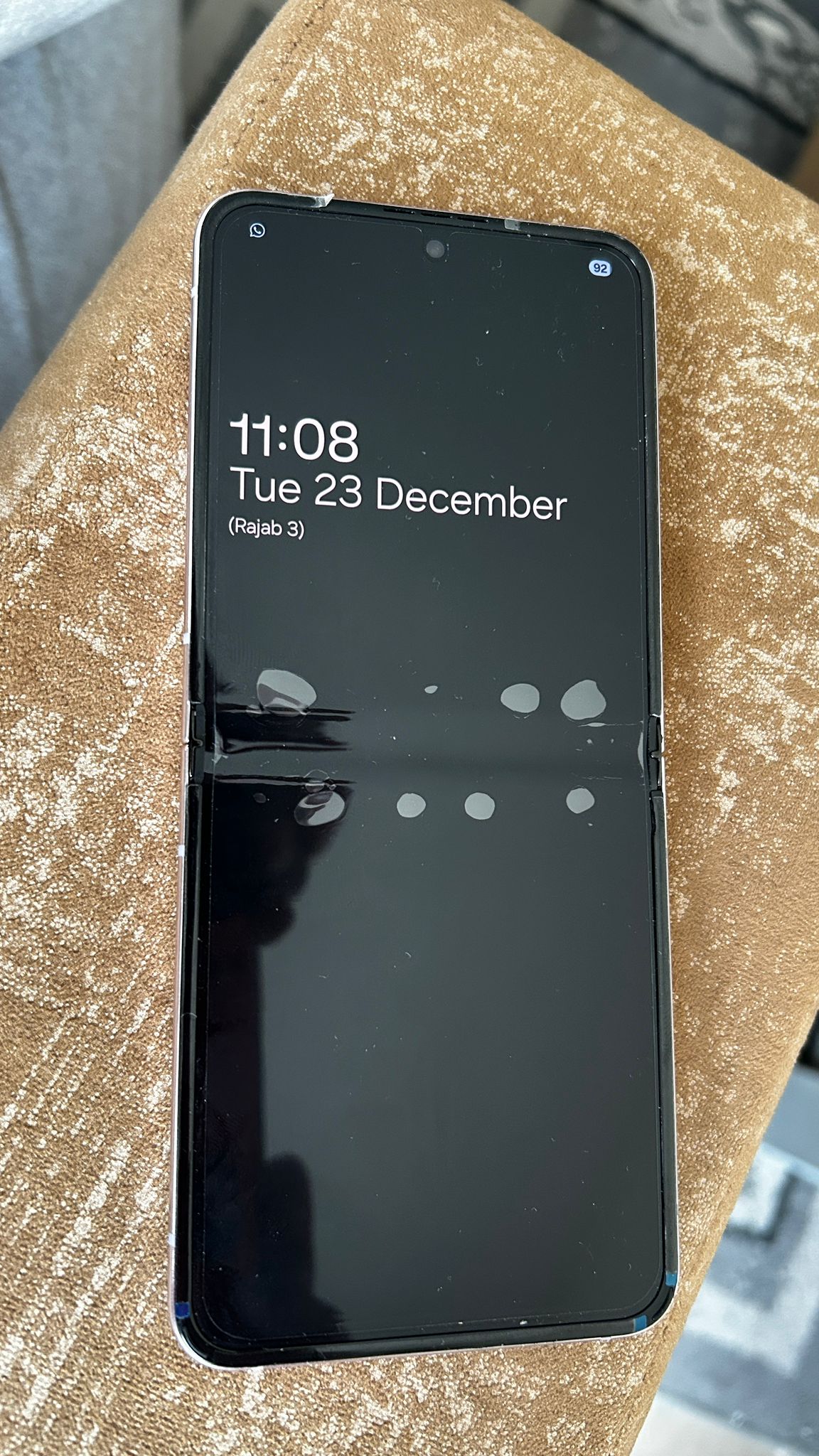 Samsung Galaxy Flip 5 - Image 3