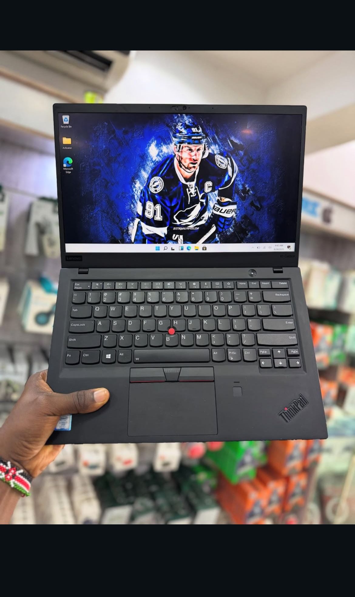 Lenovo ultraslim i7 512 Gb Like new - Image 1
