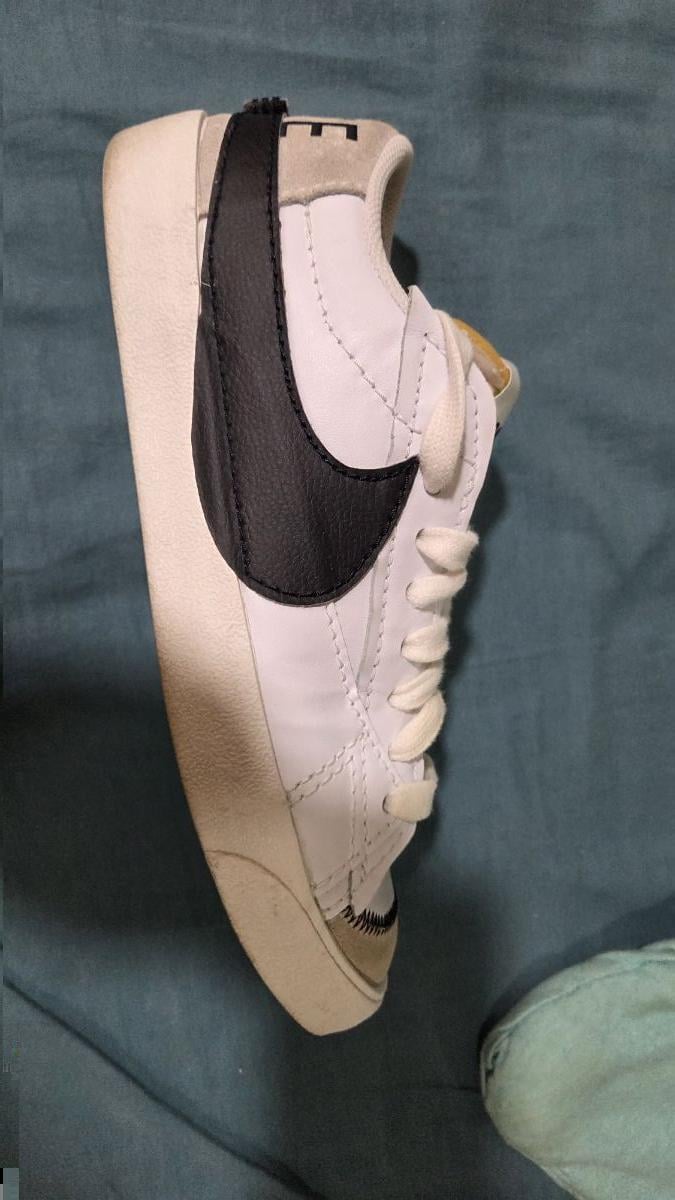 Used shoes in perfect condition - Image 2