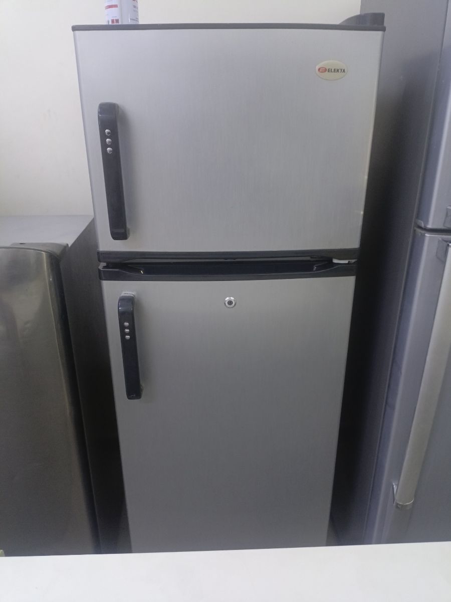 Elekta refrigerator - Image 1