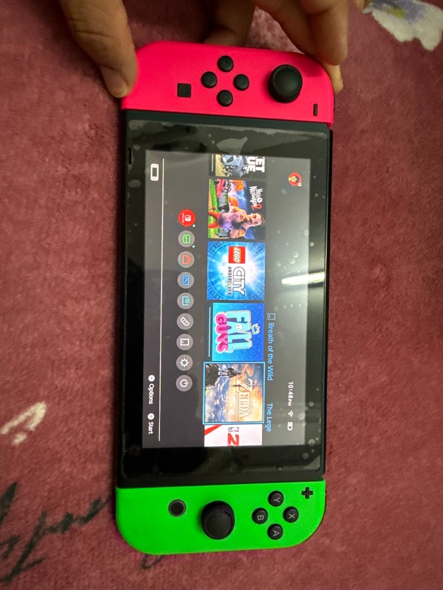 Nintendo Switch wit game - Image 3